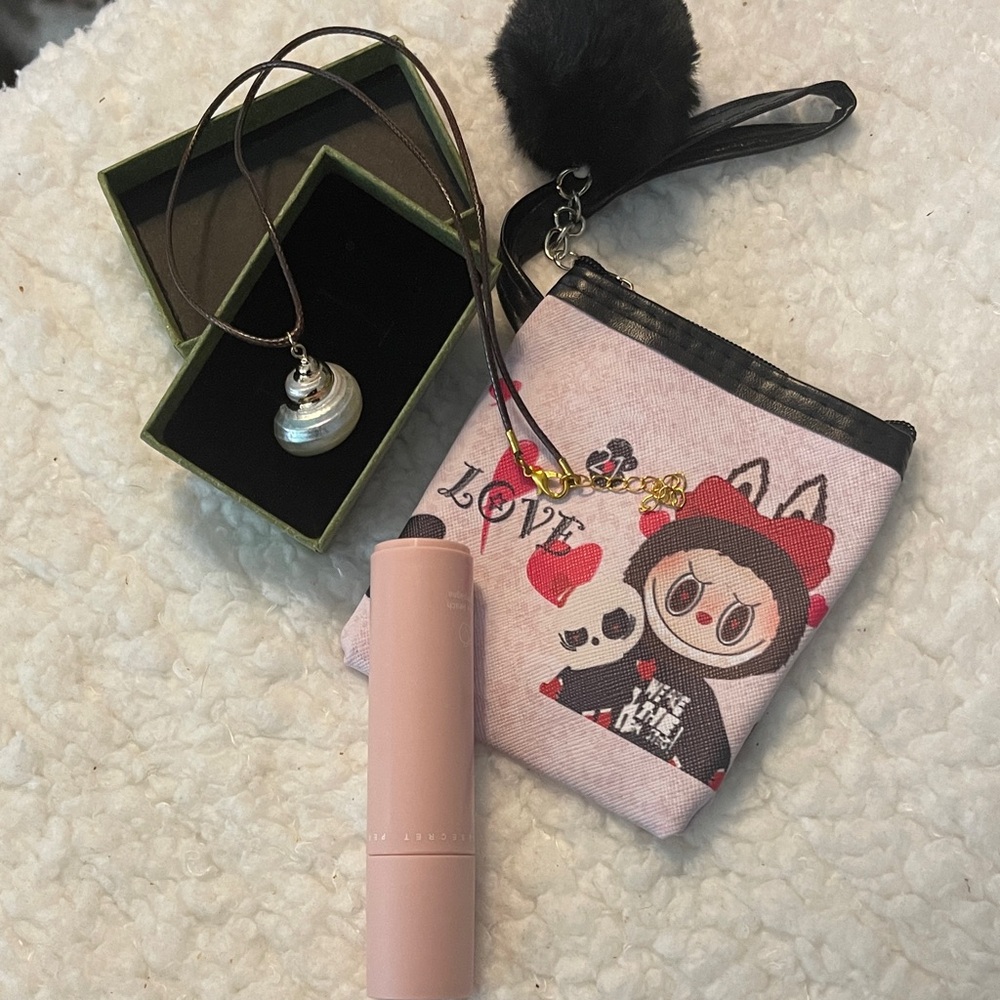 Labubu cute pouch and shell necklace with perfume deodorant